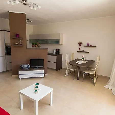 Aparthotel Lilli - Kroatien *