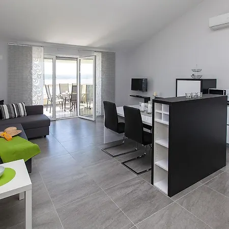 Lilli - Kroatien Aparthotel 3*