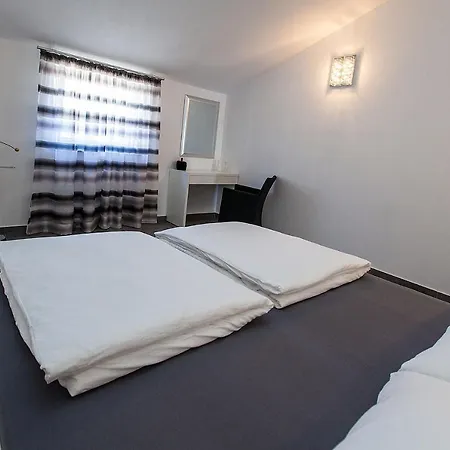 Lilli - Kroatien 3*