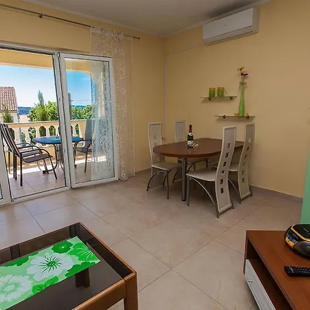 شقة فندقية Lilli - Kroatien تْسْغيكفانِتْسا